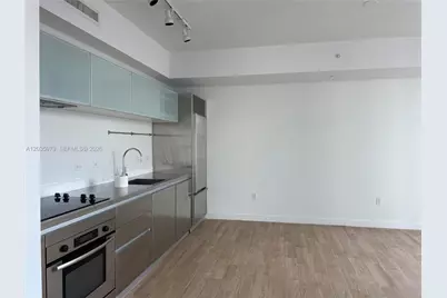 1040 Biscayne Blvd #1105, Miami, FL 33132 - Photo 5