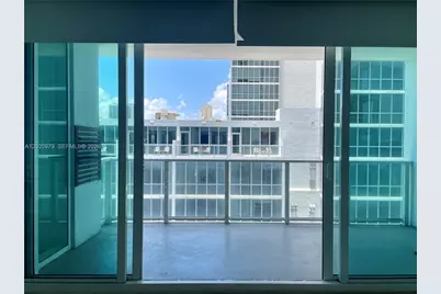 1040 Biscayne Blvd #1105, Miami, FL 33132 - Photo 11