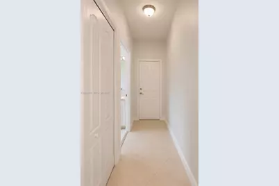 7856 NW 167th Ter, Miami Lakes, FL 33016 - Photo 5