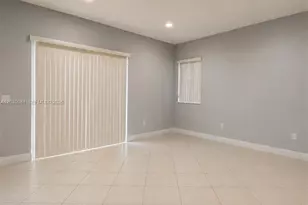 7856 NW 167th Terrace, Miami Lakes, FL 33016 - Photo 7