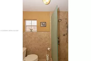 8627 NW 1st Ln, Miami, FL 33126 - Photo 7