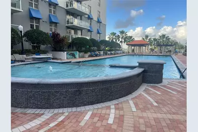 5085 NW 7th St #711, Miami, FL 33126 - Photo 17