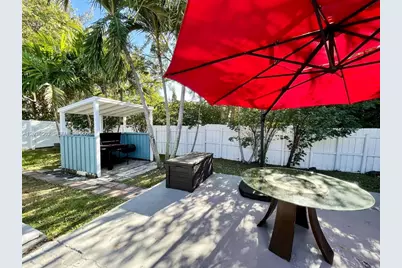 416 N Rainbow Dr, Hollywood, FL 33021 - Photo 11
