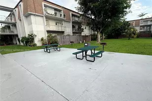 9611 SW 77th Ave, Miami, FL 33156 - Photo 13