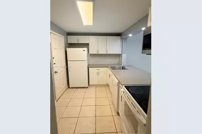 9611 SW 77th Ave #108A, Miami, FL 33156 - Photo 7