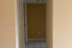 600 NW 32nd Pl, Miami, FL 33125 - Photo 11