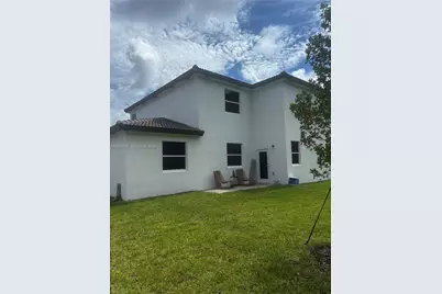 2342 SE 30th St, Homestead, FL 33035 - Photo 11