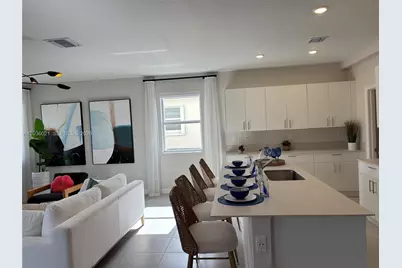 2342 SE 30th St, Homestead, FL 33035 - Photo 3