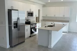 2342 SE 30th St, Homestead, FL 33035 - Photo 9