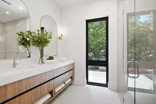 555 Catalonia Ave, Coral Gables, FL 33134 - Photo 25