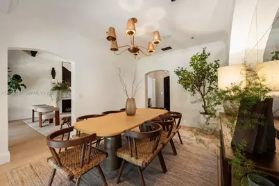 4727 N Bay Rd, Miami Beach, FL 33140 - Photo 17