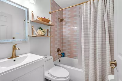 11203 NW 73rd Ter, Doral, FL 33178 - Photo 37