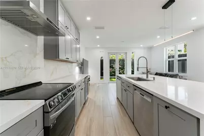 3125 Paola Dr #15, Miami, FL 33133 - Photo 5
