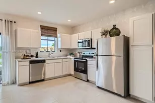 1366 NE 4th Ave, Florida City, FL 33034 - Photo 5