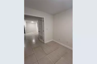 2880 N Oakland Forest Dr #107, Oakland Park, FL 33309 - Photo 13
