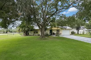 4001 Bishop Cir, Labelle, FL 33935 - Photo 1