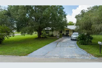 4001 Bishop Circle, Labelle, FL 33935 - Photo 3
