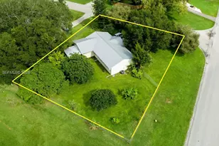 4001 Bishop Cir, Labelle, FL 33935 - Photo 23