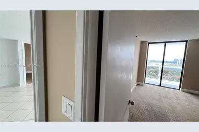 20505 E Country Club Dr #1639, Aventura, FL 33180 - Photo 9