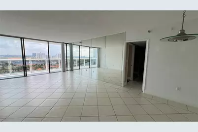 20505 E Country Club Dr #1639, Aventura, FL 33180 - Photo 15