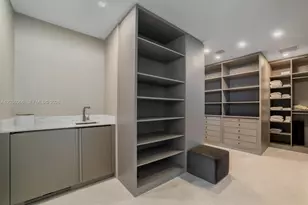 18975 Collins Ave, Sunny Isles Beach, FL 33160 - Photo 17