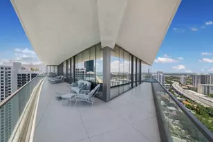 18975 Collins Ave, Sunny Isles Beach, FL 33160 - Photo 9