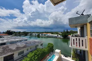 7900 Tatum Waterway Dr, Miami Beach, FL 33141 - Photo 5