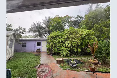 11290 SW 47th Ter, Miami, FL 33165 - Photo 17