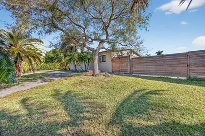 27701 SW 162nd Ct, Homestead, FL 33031 - Photo 3