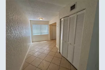 4815 NW 9th Dr #4815, Plantation, FL 33317 - Photo 7