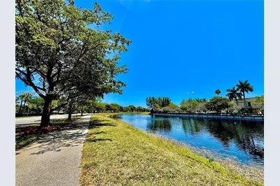 3051 S Palm Aire Dr #102, Pompano Beach, FL 33069 - Photo 27