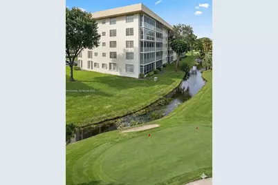 3051 S Palm Aire Dr #102, Pompano Beach, FL 33069 - Photo 19