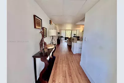3051 S Palm Aire Dr #102, Pompano Beach, FL 33069 - Photo 1