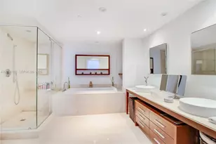 465 Brickell Ave, Miami, FL 33131 - Photo 15
