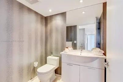 465 Brickell Ave #1101, Miami, FL 33131 - Photo 15