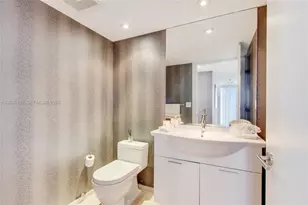 465 Brickell Ave, Miami, FL 33131 - Photo 15