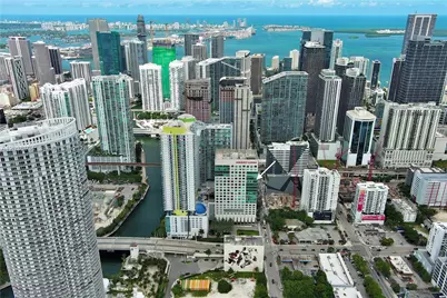 175 SW 7th St #1612, Miami, FL 33130 - Photo 17