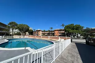 1885 NE 121st St, North Miami, FL 33181 - Photo 9