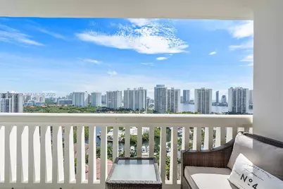1000 W Island Blvd #2307, Aventura, FL 33160 - Photo 1