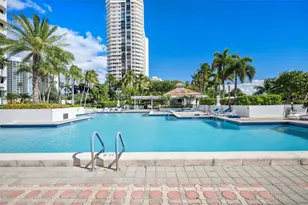 1000 W Island Blvd, Aventura, FL 33160 - Photo 59