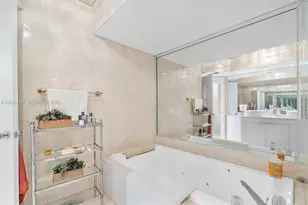 1000 W Island Blvd, Aventura, FL 33160 - Photo 35