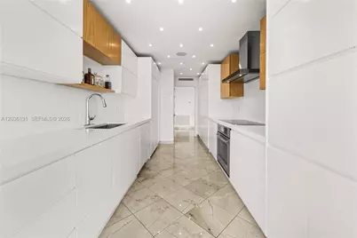 5640 Collins Ave #4D, Miami Beach, FL 33140 - Photo 9