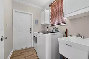 1611 SE 16th St, Homestead, FL 33035 - Photo 11