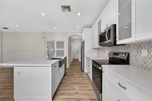 1611 SE 16th St, Homestead, FL 33035 - Photo 9
