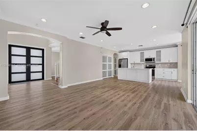 1611 SE 16th St, Homestead, FL 33035 - Photo 7
