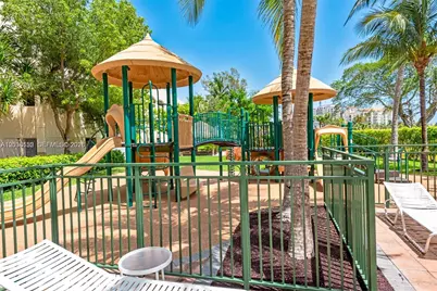 19501 W Country Club Dr #2513, Aventura, FL 33180 - Photo 27