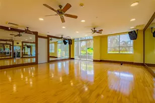 19501 W Country Club Dr, Aventura, FL 33180 - Photo 29