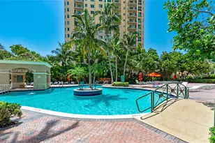 19501 W Country Club Dr, Aventura, FL 33180 - Photo 25