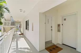 10001 W Bay Harbor Dr, Bay Harbor Islands, FL 33154 - Photo 13
