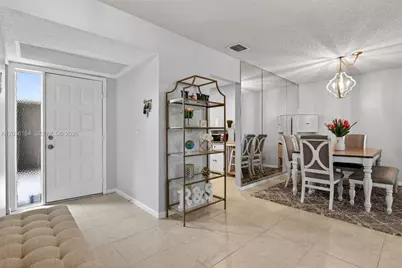 4644 N Carambola Cir N #2725, Coconut Creek, FL 33066 - Photo 5